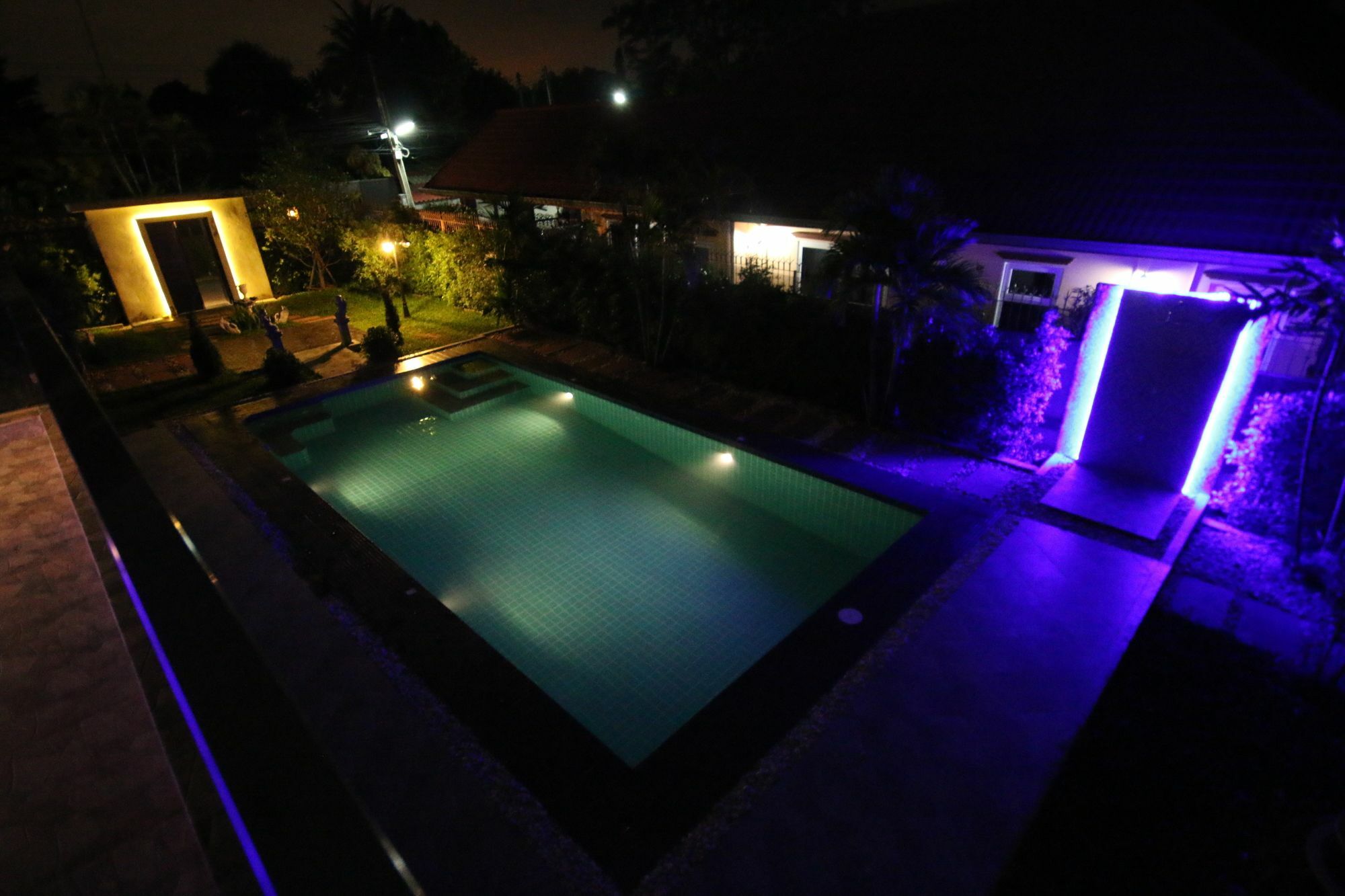 Villa Cozy Garden Pool *